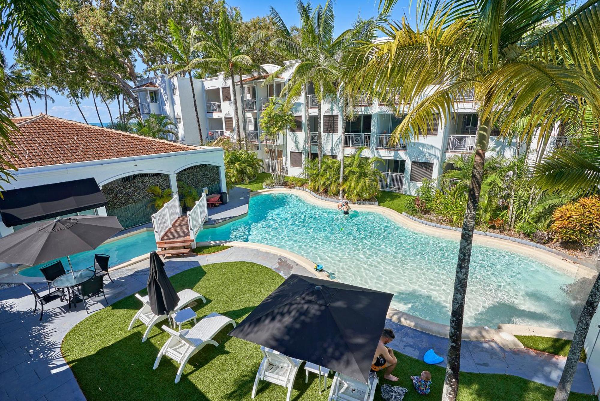 Alassio Apartments With Direct Pool Access パーム・コーブ エクステリア 写真
