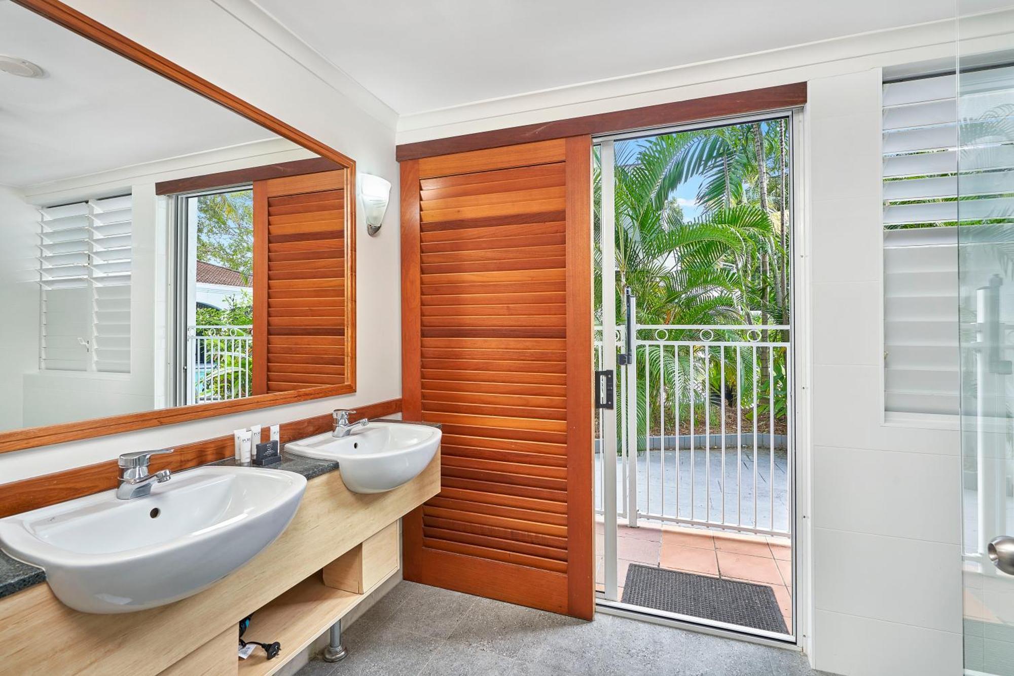 Alassio Apartments With Direct Pool Access パーム・コーブ 部屋 写真